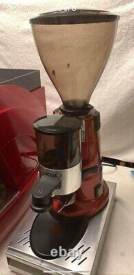 Gaggia GD Compact, Two Group Head Espresso Coffee Machine Grinder Knockout box