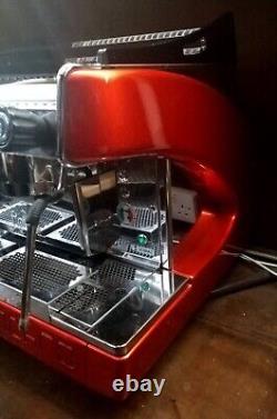 Italian Coffee/Espresso/Cappuccino Machine 2 Group 2 steamers, hot water outlet