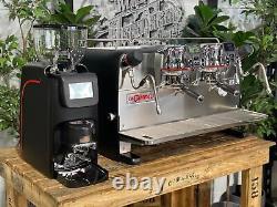 La Cimbali M200 Gti 2 Group & Elective New Black Espresso Coffee Machine & Grind