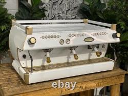 La Marzocco Gb5 3 Group Espresso Coffee Machine White & Gold W. Pesado Handles