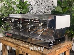 La Marzocco Linea Classic 4 Group White Espresso Coffee Machine Commercial Cafe