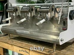 Synesso Sabre 3 Group White Espresso Coffee Machine W. Pesado Group Handles