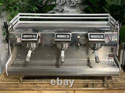 Synesso Sabre 3 Group White Espresso Coffee Machine W. Pesado Group Handles Cafe