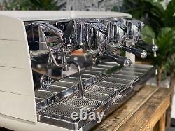 Victoria Arduino White Eagle T3 3 Group Espresso Coffee Machine Commercial