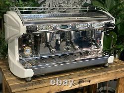 Bfc Lire 3 Groupe Blanc Espresso Machine À Café Commerciale Sur Mesure Café En Gros