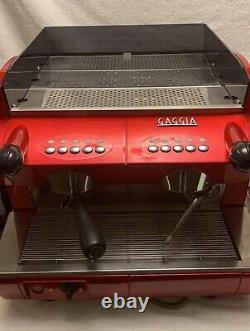 Gaggia GD Compact, machine à café espresso à deux groupes avec broyeur et boîte à déchets