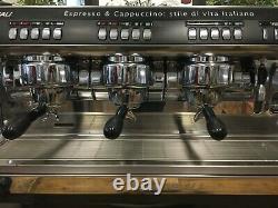 La Cimbali M39 Dosatron Hd 3 Groupe Black Espresso Machine À Café Commercia
