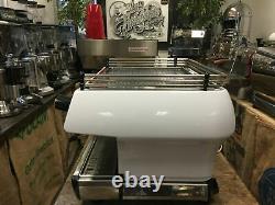 La Marzocco Fb80 2 Groupe White Espresso Machine À Café Commercial Barista Voiture