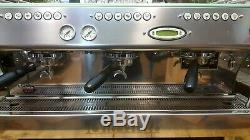 La Marzocco Fb80 3 Groupe Vert Espresso Machine À Café Restaurant Cafe Latte Cup