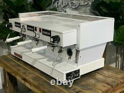 La Marzocco Linea Classic 3 Groupe Manches Blanches Complètes Machine À Café Espresso