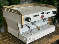 La Marzocco Linea Pb 2 Groupe Custom White & Gold Espresso Machine À Café Personnalisée