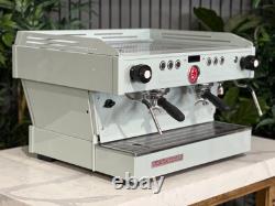 La Marzocco Linea Pb Machine à Café Espresso 2 Groupes Couleur Vert Pâle Fabricant Commercial
