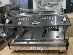 La machine à café espresso commerciale La Marzocco Fb80 2 Group Black Grey pour café