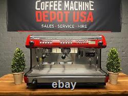 La machine à espresso commerciale La Cimbali M39 Dosatron 2 Group