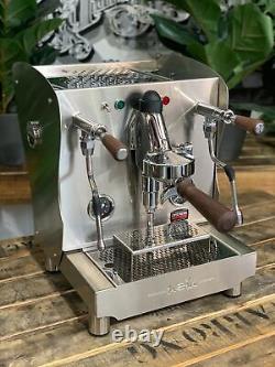 Machine à café Orchestrale Nota 1 Group Espresso neuve en acier inoxydable et bois