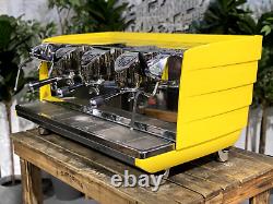 Machine à café commerciale Victoria Arduino White Eagle 3 Group Jaune Espresso