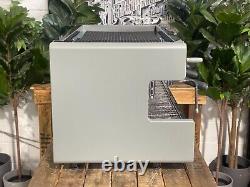 Machine à café espresso Cime Co-05 3 groupes grise pour café commercial restaurant grains