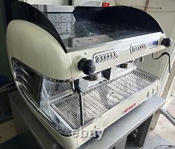Machine à café espresso commerciale San Remo Verona 2 Group, couleur Crème Gloss