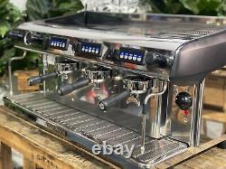 Machine à café expresso Expobar Megacrem 3 Group High Cup en acier inoxydable et noir pour café