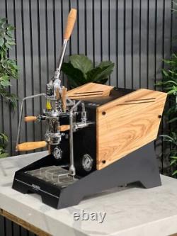 Machine à café expresso Nurri L Type Leva 1 Groupe toute neuve noire et zebrano pour la maison