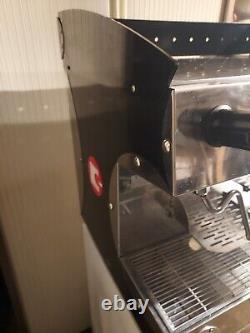 Machine à café expresso San Remo Amalfi Deluxe 2 groupes en noir et acier inoxydable