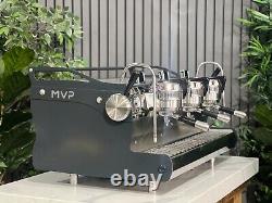 Machine à café expresso Synesso Mvp 3 Group personnalisée en charbon de bois pour les professionnels du barista