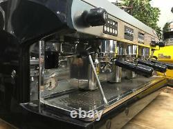 Machine à café expresso Wega Polaris 3 Group en métal noir pour restaurant et café