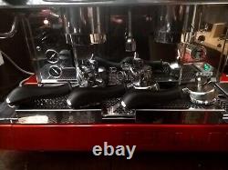 Machine à café/expresso/cappuccino italienne 2 groupes avec 2 buses à vapeur, sortie d'eau chaude