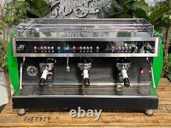 Machine à café expresso commerciale Sab Elegance 3 groupe vert et noir pour café latte