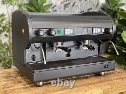Machine à café expresso commerciale San Marino Lisa 2 groupe full black pour café au lait