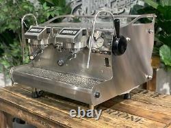 Machine à café expresso commerciale Synesso Sabre 2 Group en acier inoxydable pour café