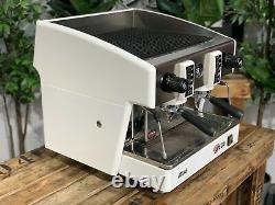 Machine à café expresso commerciale Wega Atlas Compact Evd 2 groupes blanc pour café-bar