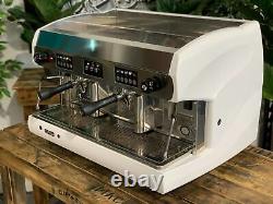 Machine à café expresso commerciale Wega Polaris 2 Group High Cup Blanc pour café-bar