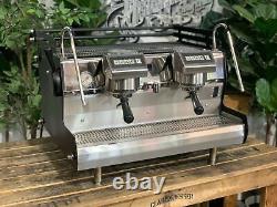 Machine à café expresso commerciale personnalisée Synesso Sabre 2 groupes noire pour café café