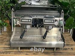 Machine à café expresso commerciale personnalisée Synesso Sabre 2 groupes noire pour café café