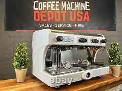 Machine à espresso commerciale Astoria Calypso 2 Group avec tasse haute