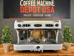 Machine à espresso commerciale Astoria Calypso 2 Group avec tasse haute