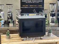 Nouvelle machine à café commerciale Brand New Sanremo Zoe Compact 2 Group en noir mat