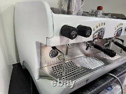 Rancilio Epoca 2 Groupe Commercial Espresso Machine À Café Gratuit Barista Kit