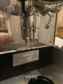 Single Group Expobar Coffee Machine (taille Domestique, Style Vintage, Avec Broyeur)