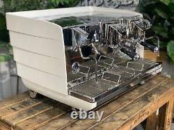 Victoria Arduino White Eagle 2 Group Machine à café expresso commerciale blanche
